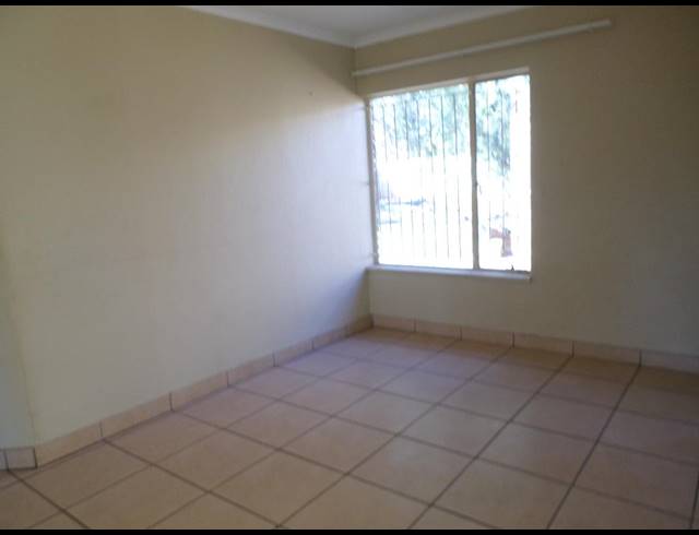 2 BEDROOM HOUSE SOLD IN THE ORCHARDS